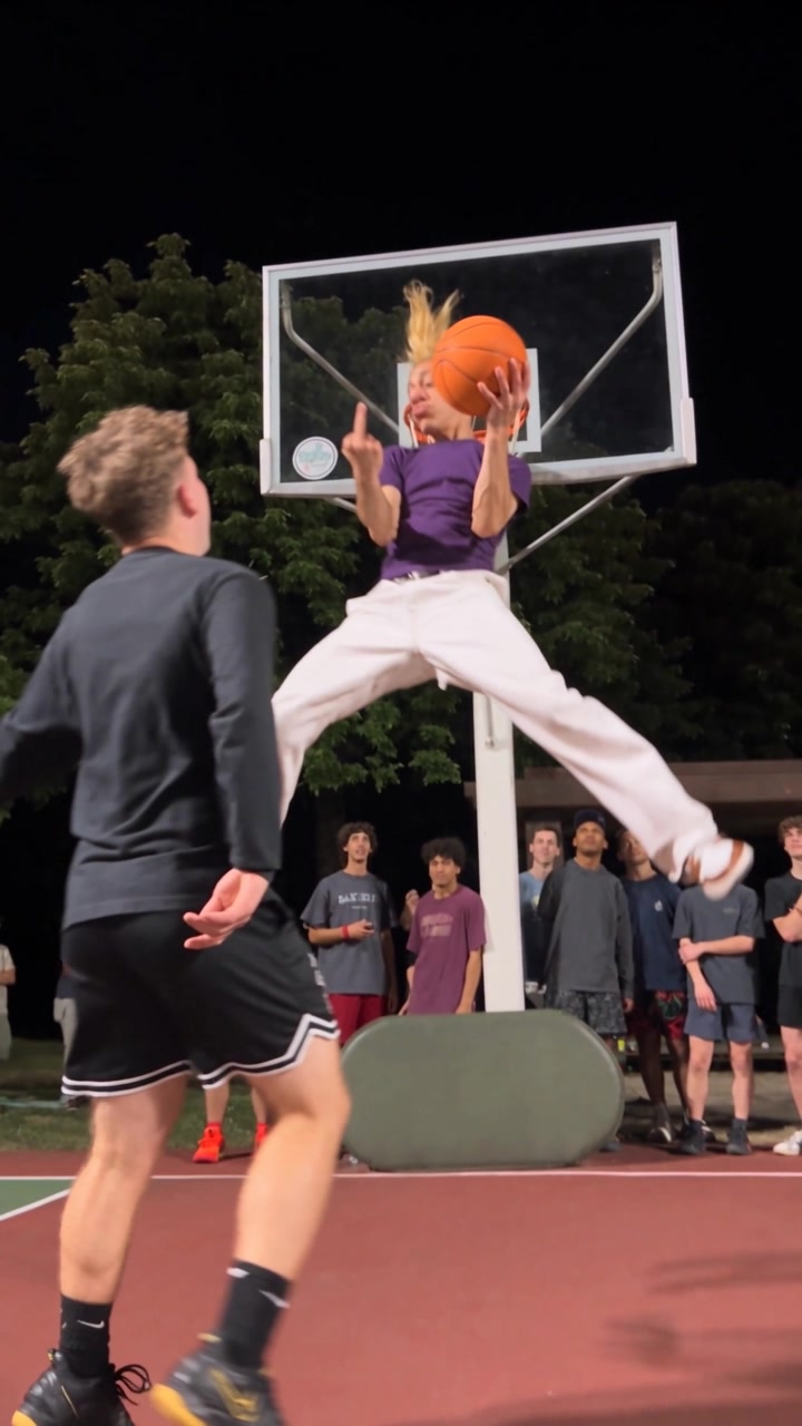 1v1 Dunk template sample frame
